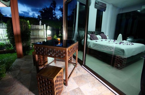 Thong Sala Villa | modern true beach front villa