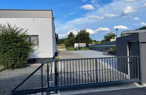 Neunkirchen a. Sand Apartment | Modern two-bed apartment with underfloor heating