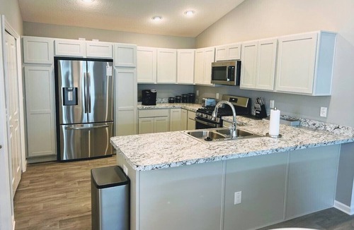 Leesburg Villa | Modern Ultra Clean Patio Villa! Great location in the Villages!