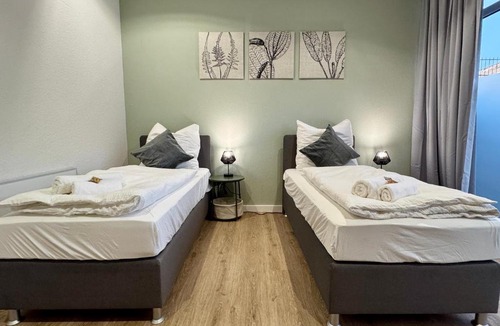 Eil Apartment | Modern und kinderfreundlich, 3km zu Messe, Airport Köln-Bonn