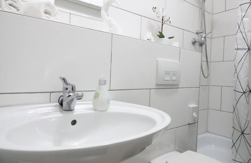 Elberfeld Apartment | Modern university/business apartment near HBF & Stadthalle