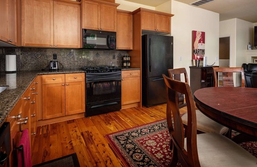 Beaverton House | Modern Updated Home, Game Room, Open Layout, Family Friendly, Near Intel & Nike 5 Min Walk to MAX