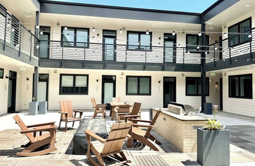 City Park West Apartment | Modern Uptown Studio Near Downtown!