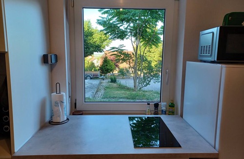 Neuleiningen Apartment | Modern vacation apartment "Am Goldberg"