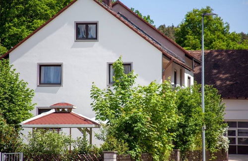 Kammerstein Apartment | Modern vacation apartment (85sqm) with balcony