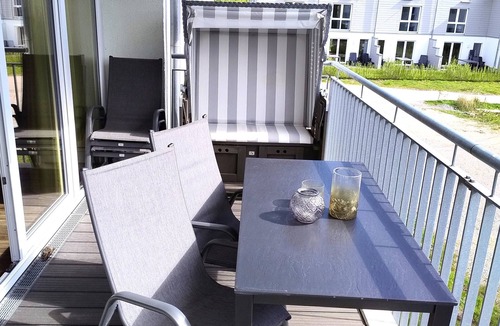 Schillig Apartment | Modern vacation apartment, infrared cabin, large balcony, close to the beach