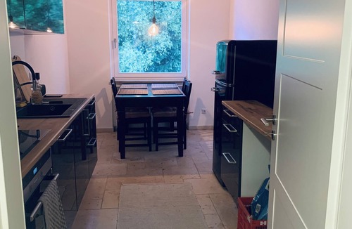 Wolfratshausen House | Modern vacation apartment "La Fredo" near Lake Starnberg, 5 minutes' walk to public transport