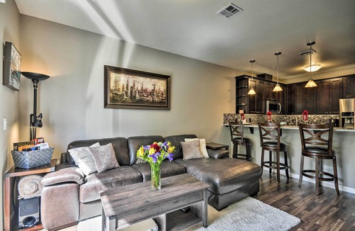 Hough Apartment | Modern Vancouver Townhome - Right on Main St!