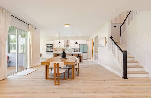 Southeast Orlando House | Modern Villa 3BR, 2.5BA, Pool, Clubhouse, Tennis court, Community Park