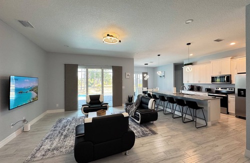 Pine Valley House | Modern Villa 4BR/2BA heated pool near Boca Grande