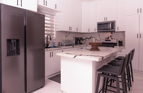 Punta Cana Villa | Modern Villa in Punta Cana: 3Bdr, 5Bath, Pool, Wi-Fi, BBQ