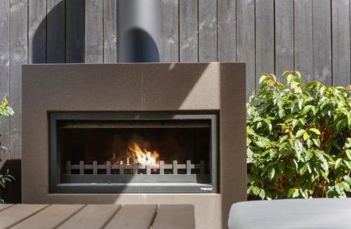 Wanaka House | Modern Villa · Outdoor Fireplace . Mountain Views