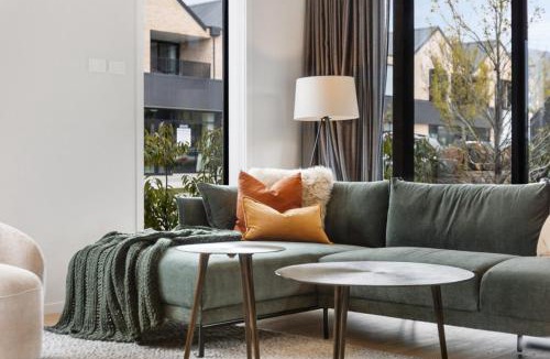 Wanaka House | Modern Villa · Outdoor Fireplace . Mountain Views