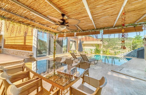 Alanya Villa | “Modern Villa Private Pool 10 min to Kleopatra Beach”