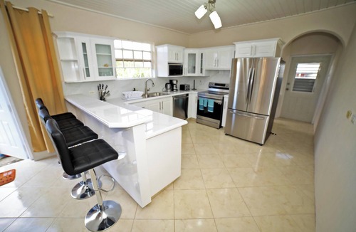 Work Hall House | Modern Villa - Upstairs St Philip Barbados, 5 min from Airport, AC, Wifi Parking