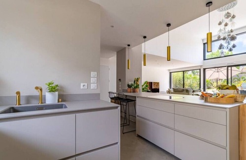 Aiguerelles House | Modern villa with swimming pool, cinema, gym and sauna