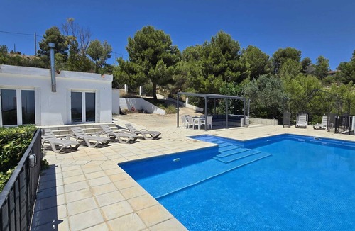 Catadau Villa | Modern villa with large private pool & far reaching sea views Catadau, Valencia