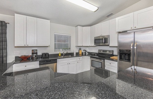 South Venice House | Modern villa with large pool! Free Wifi!