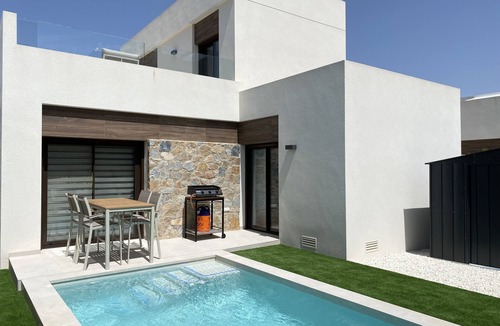Algorfa Villa | Modern villa with private pool, in the "LA FINCA GOLF" estate