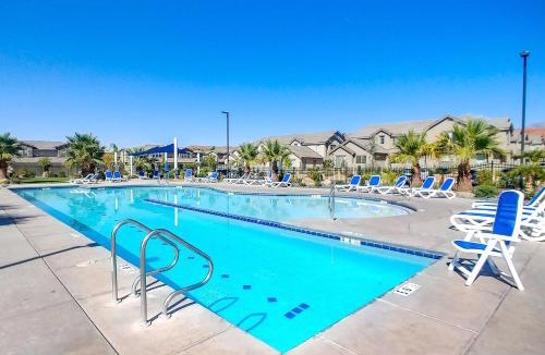 Sienna Hills House | Modern Washington Home - Pool & Trail Access!