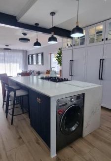 Waterfront Apartment | Modern Waterfront 2BR with stunning water views of canals