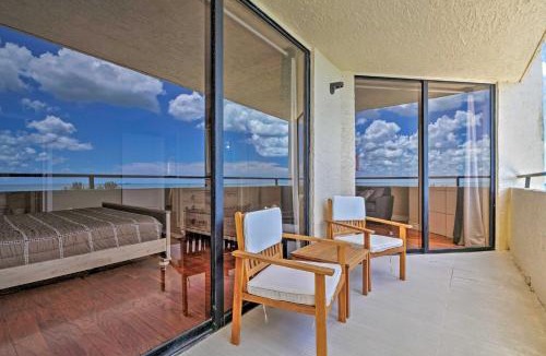 Hudson House | Modern Waterfront Hudson Condo w/Resort Pool!
