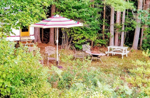 Bennington Cabin | Modern Waterfront Yurt for a Romantic Getaway with a Hot Tub in the Monadnock Region, New Hampshire