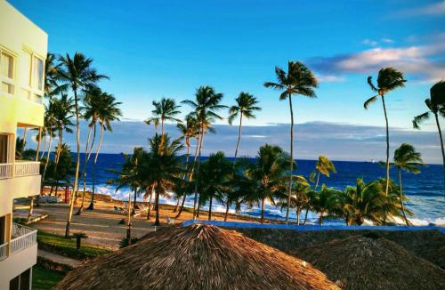 Villas Del Mar Apartment | Modern, Welcoming Studio, Ocean View in Juan Dolio