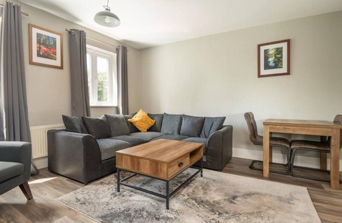 Sindlesham Apartment | Modern, Well Presented 2-Bedroom Apartment, With Parking, Opposite Nirvana Spa - Pass the Keys