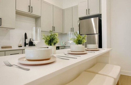 Sherman Apartment | Modern WorkerFriendly Home w/Gym | A+Location