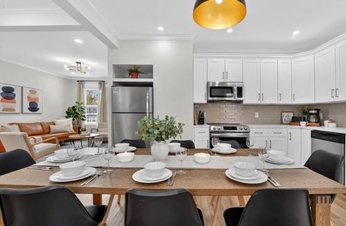 Codman Square House | Modern World Cup 5BR Near Downtown Parking, Backyard & Walk to Train