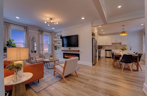 Codman Square House | Modern World Cup 5BR Near Downtown Parking, Backyard & Walk to Train