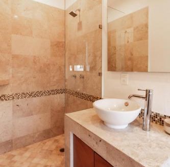 Cuernavaca House | Moderna Casa de Lujo con Alberca Climatizada