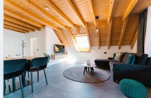 Altsimonswald Apartment | Moderne 3 Zi.-FeWo BlackForestArt Nähe Freiburg
