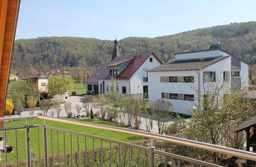 Essing Apartment | Moderne 75qm Ferienwohnung mit großem Balkon