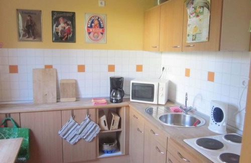 Altglienicke Apartment | Moderne Erdgeschoss-Wohnung mit Terrasse by Interhome