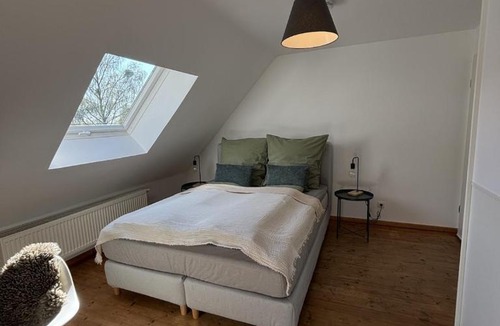 Herrsching am Ammersee Apartment | Moderne Ferienwohnung mit Seeblick in Herrsching
