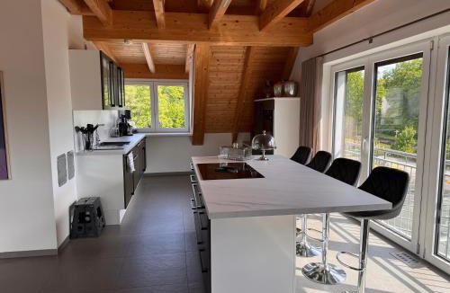 Burgthann Apartment | Moderne Ferienunterkunft/Wohnung
