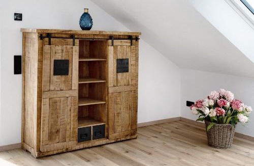 Rheinau Apartment | Moderne offene Dachgeschoßwohnung