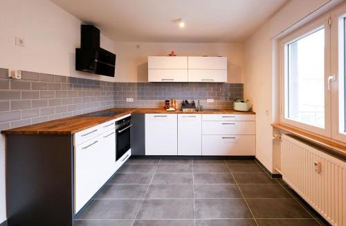 Niederschopfheim Apartment | modernes Apartment mit 3 Schlafzimmern Balkon nähe Europapark