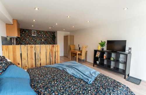 Brensbach Apartment | Modernes Apartment mit Odenwald-Panoramablick
