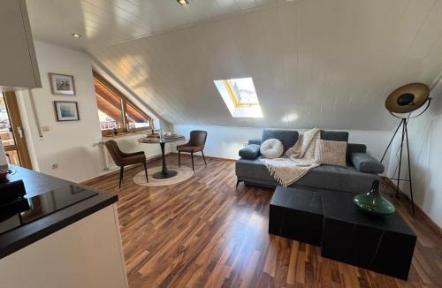 Wackersdorf Apartment | Modernes Apartment nahe Murner & Steinberger See