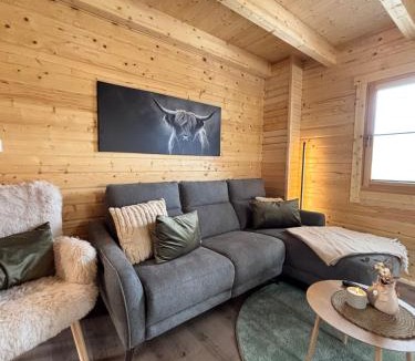 Lisberg House | Modernes Blockhaus mit Sauna Flair