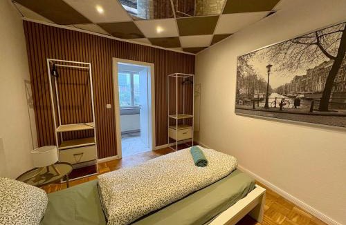 Lorsch Apartment | modernes Monteurhaus mit eigenem Parkplatz & Hof