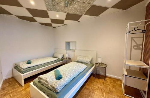 Lorsch Apartment | modernes Monteurhaus mit eigenem Parkplatz & Hof