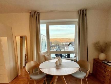 Sondern Apartment | Modernes Studio mit Balkon & Seeblick am Biggesee