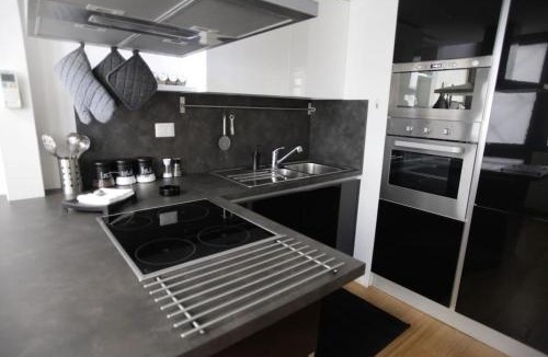 Isolotto Apartment | Modernity in Florence