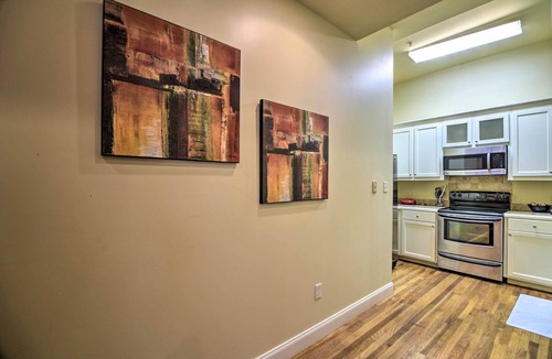 Vicksburg Condo | Modernized Downtown Condo w/Patio & Grill Access!
