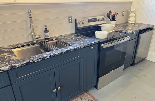 Lawrenceburg House | Modernized Historic Home Near Restaurants & Skiing w/Steam Showers & Game Room