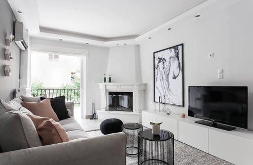 Khalandrion Apartment | Modernized & Spacious 2BD Apartment in Chalandri